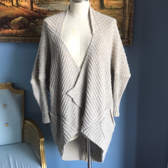 Dreamers beige tan asymmetrical open cardigan sweater Sz M/L trendy fall winter - Picture 1 of 16